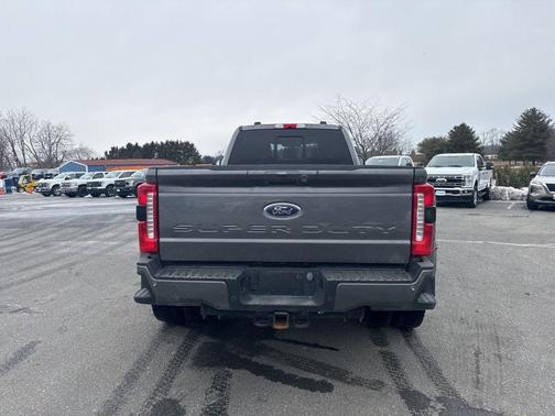 2023 Ford F-450 Lariat