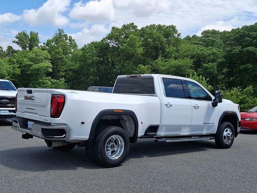 Summit White 2023 GMC Sierra 3500 SLE