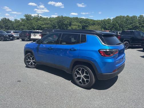 Hydro Blue Pearlcoat 2024 Jeep Compass Limited