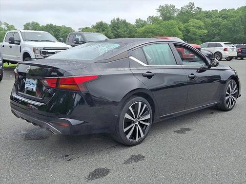 2021 Nissan Altima SR FWD