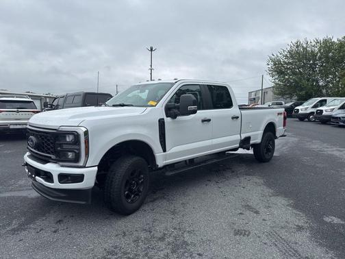 Oxford White 2025 Ford F-250 XL