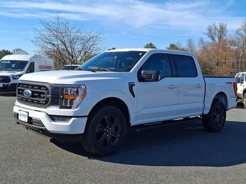 Oxford White 2023 Ford F-150 XLT