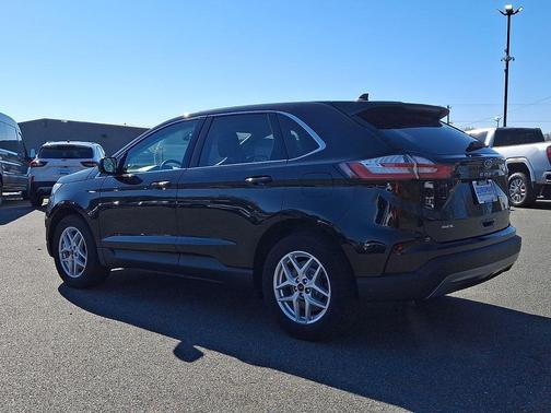 Agate Black Metallic 2024 Ford Edge SEL
