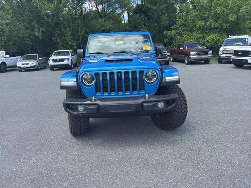 Hydro Blue Pearlcoat 2023 Jeep Wrangler Rubicon 392