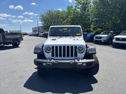 Bright White Clearcoat 2021 Jeep Gladiator Rubicon