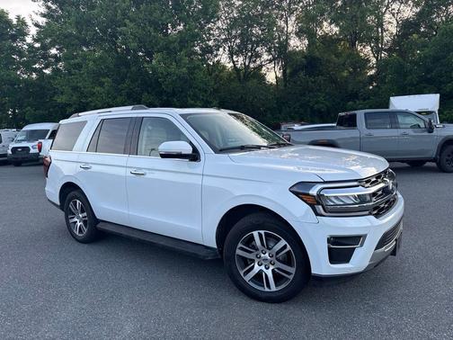 White 2024 Ford Expedition Limited