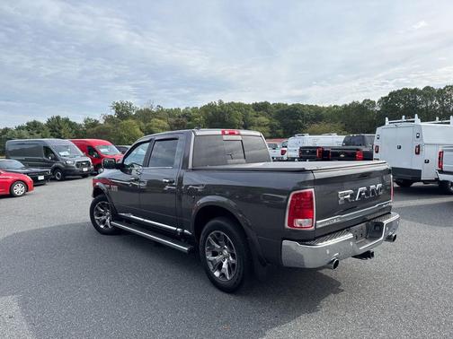 2017 RAM 1500 Limited Crew Cab 4x4 5'7' Box