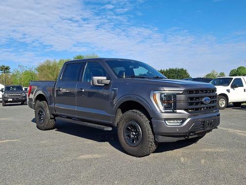 Carbonized Gray Metallic 2022 Ford F-150 Lariat