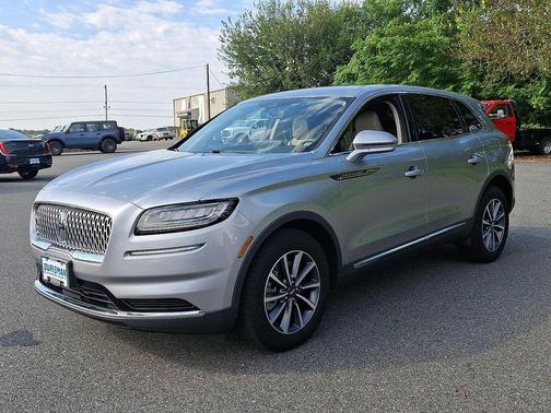 2022 Lincoln Nautilus Standard