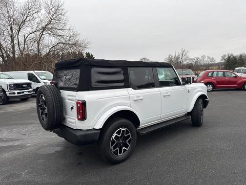 2022 Ford Bronco Outer Banks