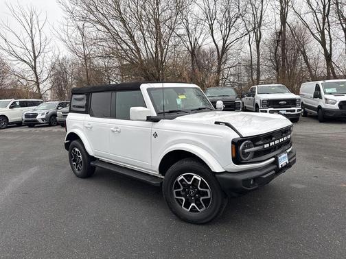 2022 Ford Bronco Outer Banks