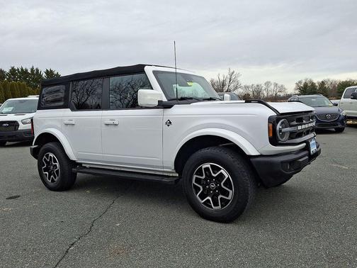 2022 Ford Bronco Outer Banks