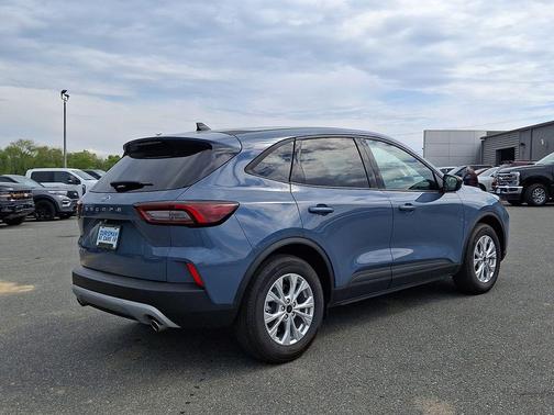 Vapor Blue Metallic 2025 Ford Escape Active
