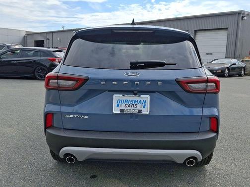 Vapor Blue Metallic 2025 Ford Escape Active