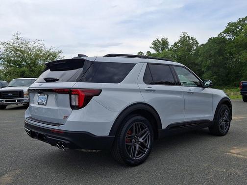 Space White Metallic 2026 Ford Explorer ST