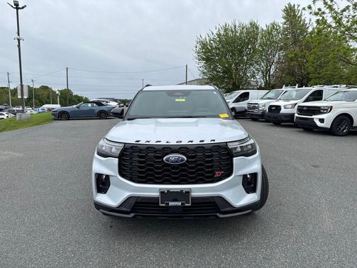 Space White Metallic 2026 Ford Explorer ST