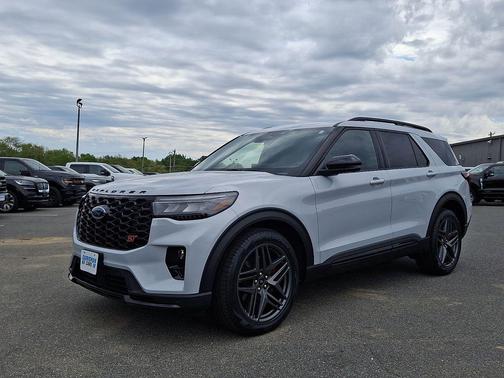 Space White Metallic 2026 Ford Explorer ST