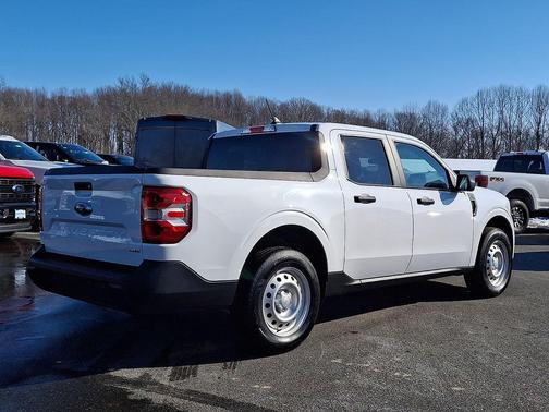 2022 Ford Maverick XL