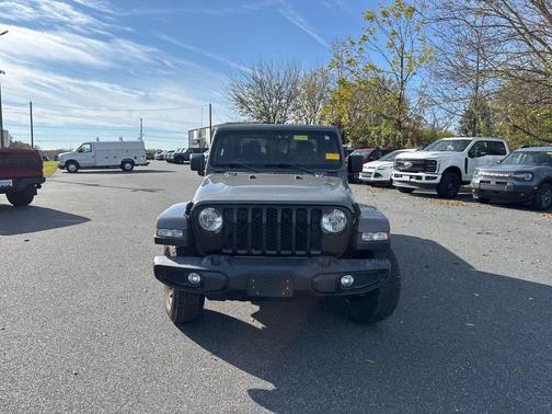 2021 Jeep Gladiator Willys 4x4