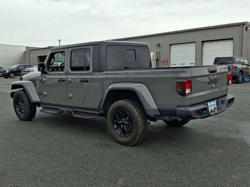 2021 Jeep Gladiator Willys 4x4