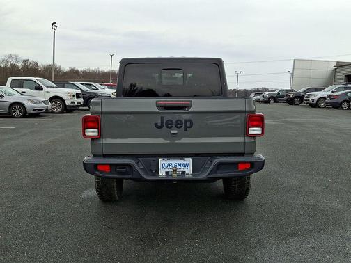 2021 Jeep Gladiator Willys 4x4