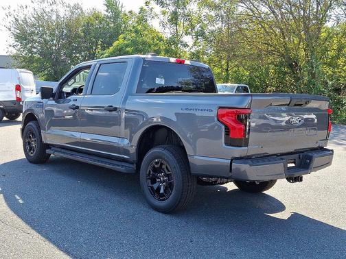 2025 Ford F-150 Lightning XLT