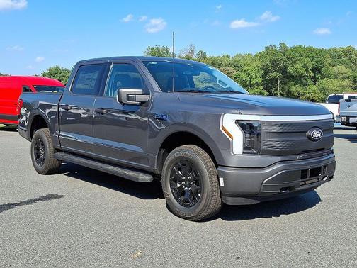 2025 Ford F-150 Lightning XLT