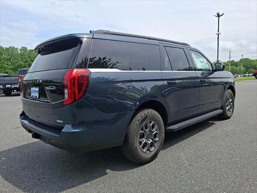 2025 Ford Expedition Max Active 4x4