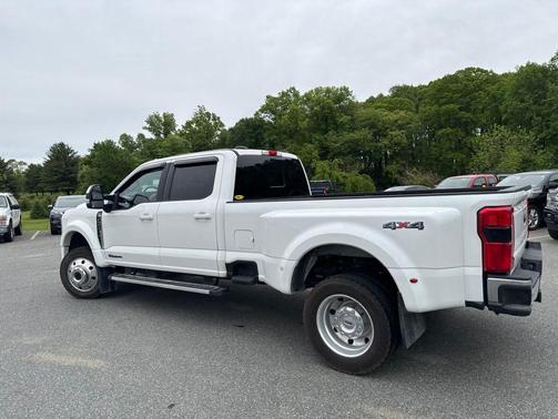 Star White Metallic Tri-Coat 2025 Ford F-450 Lariat