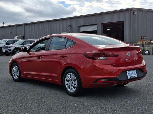 2020 Hyundai ELANTRA SE