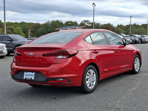 2020 Hyundai ELANTRA SE