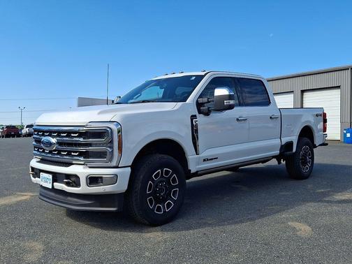 Star White Metallic Tri-Coat 2023 Ford F-250 Platinum