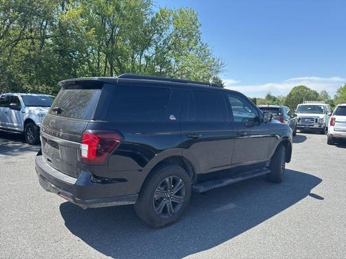 Agate Black Metallic 2023 Ford Expedition Timberline