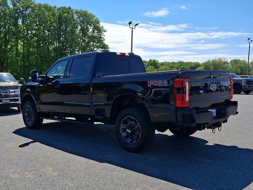 Agate Black Metallic 2024 Ford F-250 Lariat