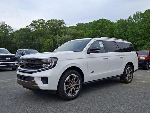 Star White Metallic Tri-Coat 2026 Ford Expedition Max King Ranch