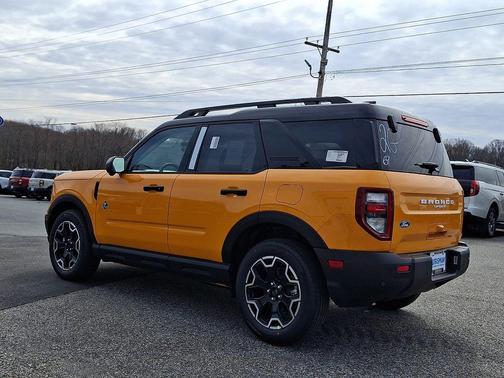 Orange Fury Metallic Tri-Coat 2026 Ford Bronco Sport Outer Banks