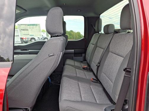 Ruby Red Metallic Tinted Clearcoat 2026 Ford F-150 XLT