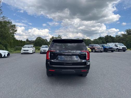 2022 GMC Yukon SLT