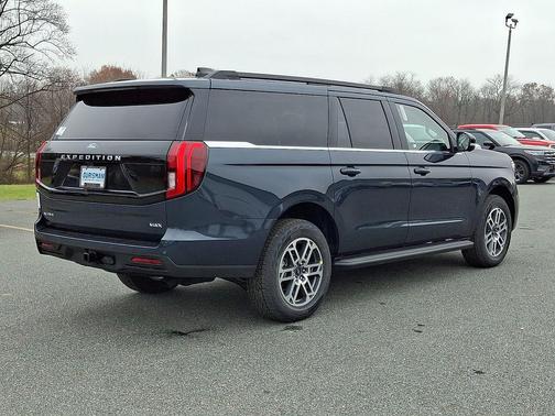 2025 Ford Expedition Max Active 4x4
