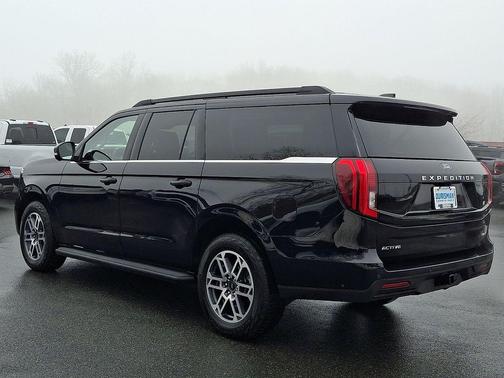 2025 Ford Expedition Max Active 4x4