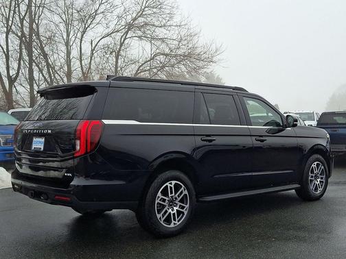 2025 Ford Expedition Max Active 4x4