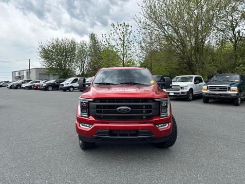 Hot Pepper Red Metallic Tinted Clearcoat 2023 Ford F-150 Lariat