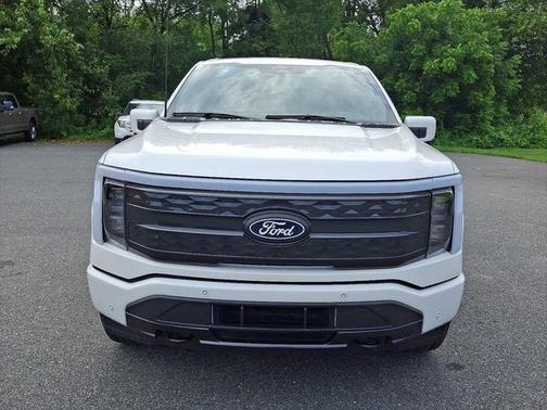 2024 Ford F-150 Lightning Platinum