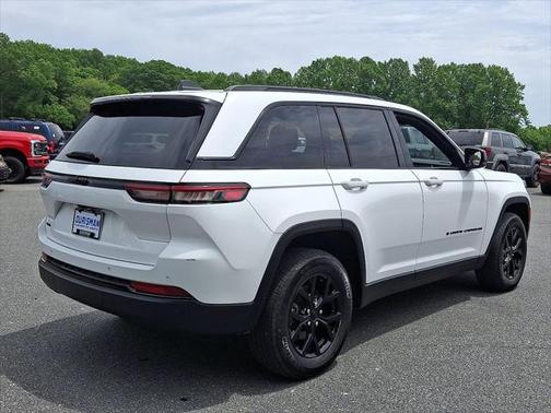 2024 Jeep Grand Cherokee Altitude