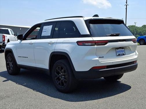 2024 Jeep Grand Cherokee Altitude