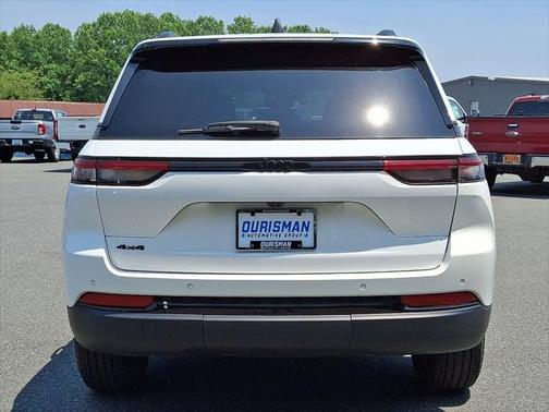 2024 Jeep Grand Cherokee Altitude