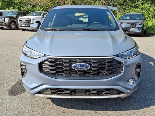 2025 Ford Escape ST-Line Elite
