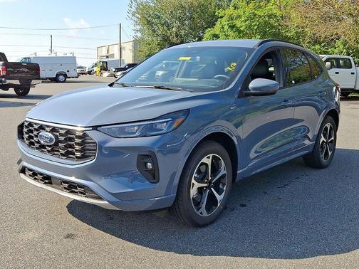 2025 Ford Escape ST-Line Elite