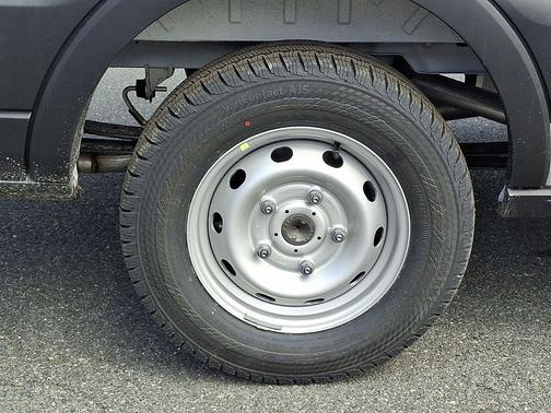 Oxford White 2026 Ford Transit-150 Base