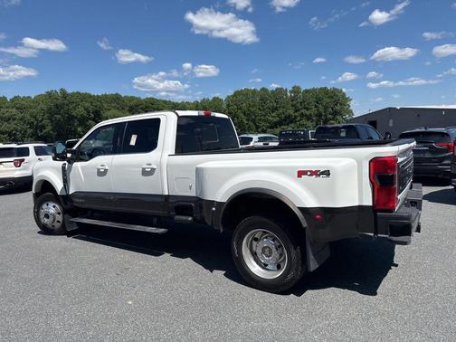 White 2024 Ford F-450 King Ranch